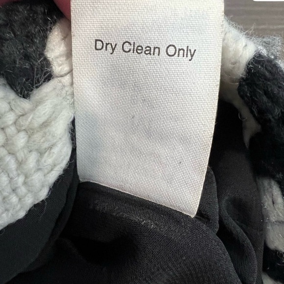 Cabi Houndstooth Textured Zip Vest Black White Sleeveless Tweed Style 54077 M - Picture 5 of 5